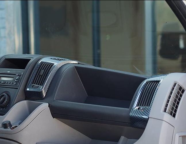 Presa d'aria sul cruscotto Opel Movao (argento carbonio)