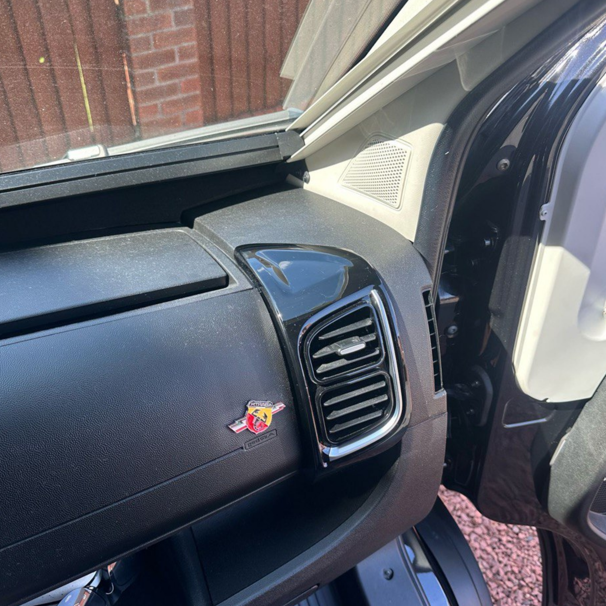 For Opel Movano Air Vent Trim Set – Gloss Black Dashboard Upgrade for New Models