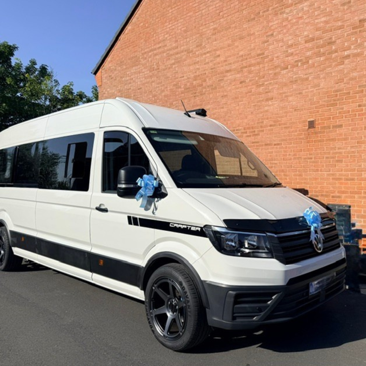 Per le finiture degli archiruota VW New Crafter / MAN TGE - Kit di stile nero testurizzato a 4 pezzi | Van-X