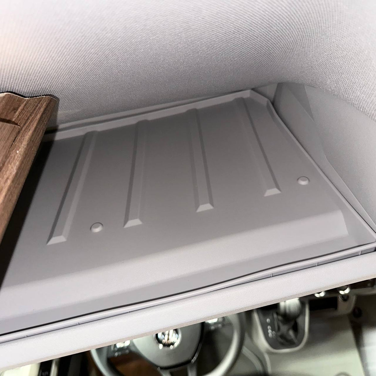 Pour VW Crafter nouvelle forme inserts/tapis en caoutchouc pour étagère de cabine avant - Noir - Qualité supérieure | Van-X