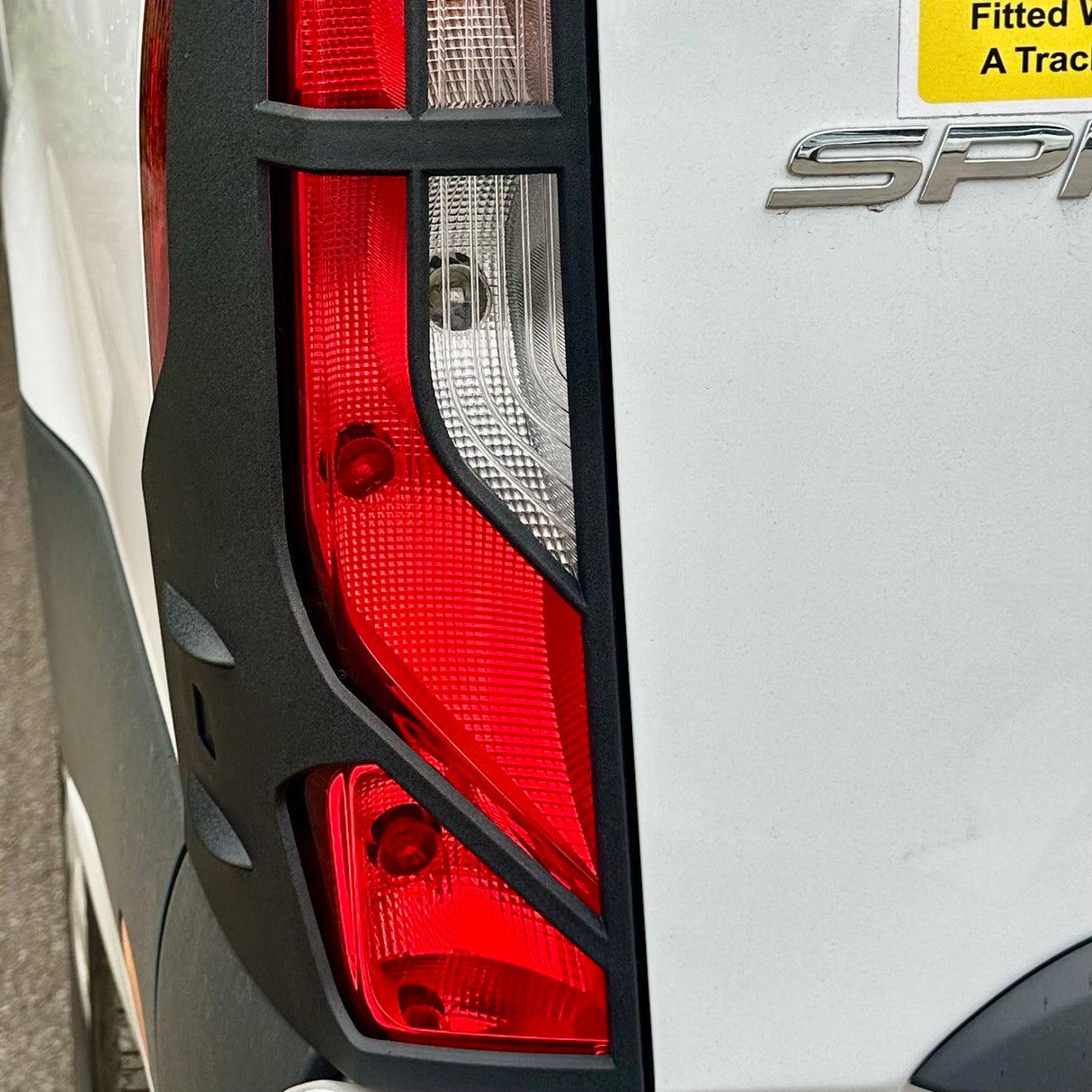 Para protectores de luz traseros Mercedes-Benz Sprinter 907 | Protectores de luces traseras para furgonetas Sprinter – Van-X