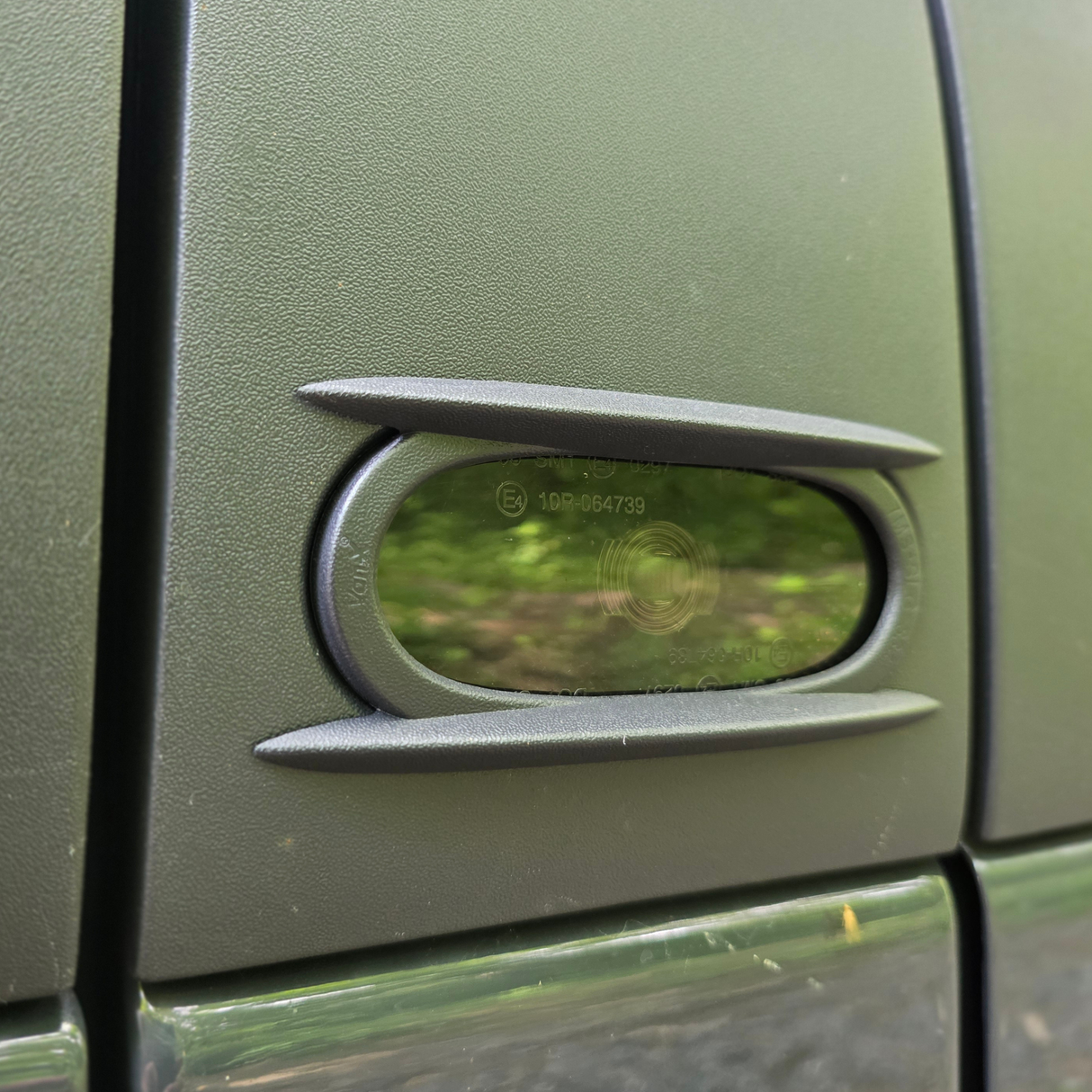 Para protectores de luces laterales Mercedes Sprinter 907 (juego de 6): protección duradera para las luces de su furgoneta