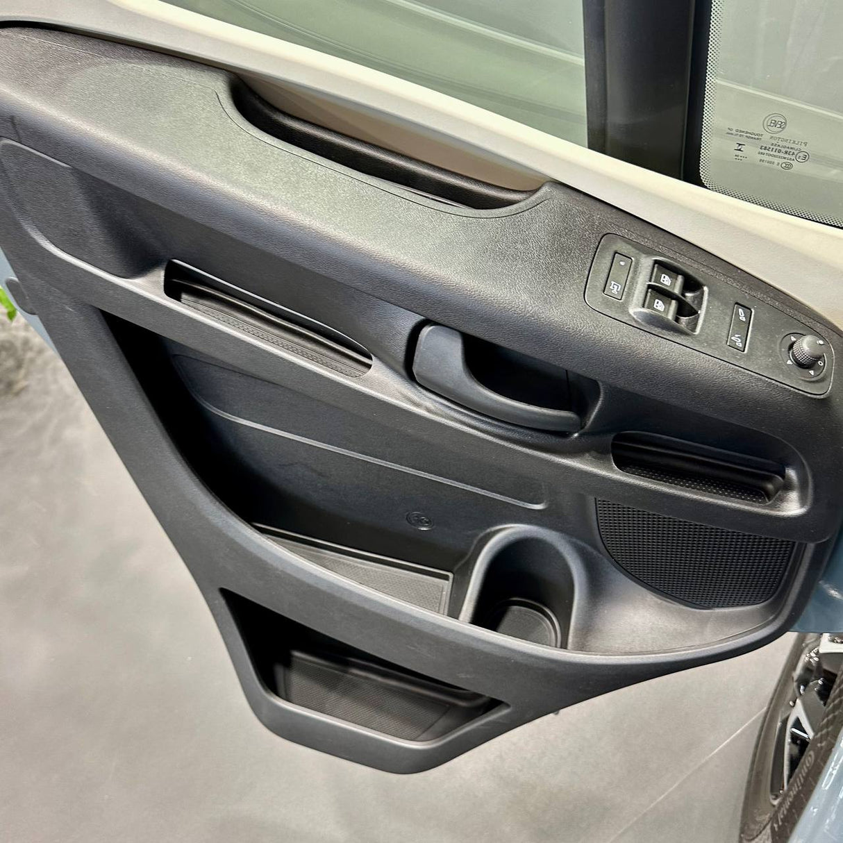 Fiat Ducato RAM ProMaster Revestimiento de Puerta Bolsillos de Goma Bolsillos - Negro - Van-X