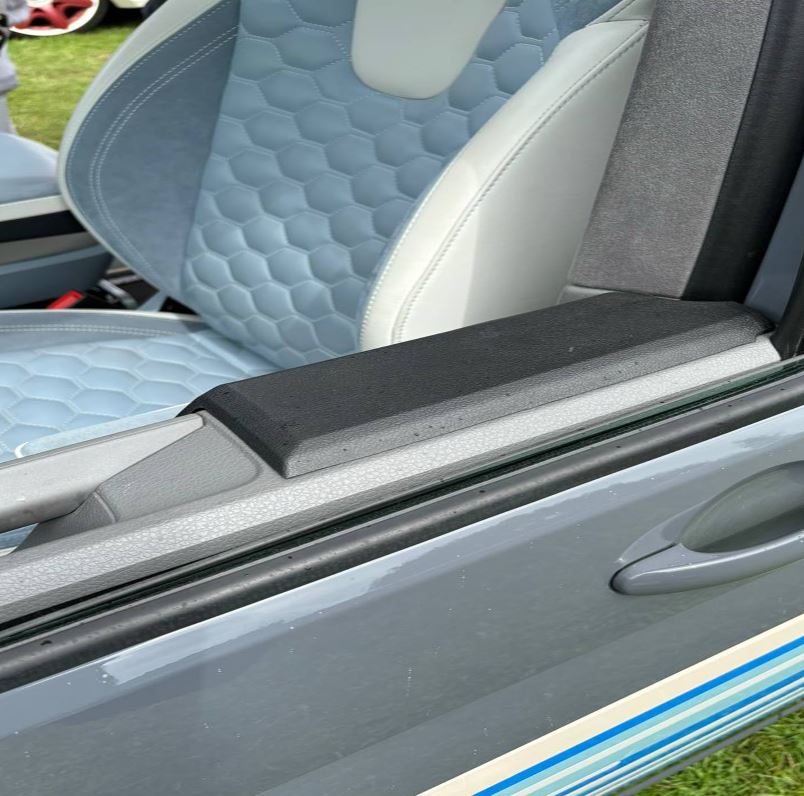 VW T6.1 Transporter Porte Carte Accoudoir PU Mousse Camping-car Cadeau Idéal, Dernier Produit