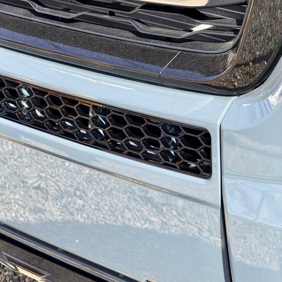 Paraurti Peugeot Boxer Honeycomb senza sensori di parcheggio - Nero lucido