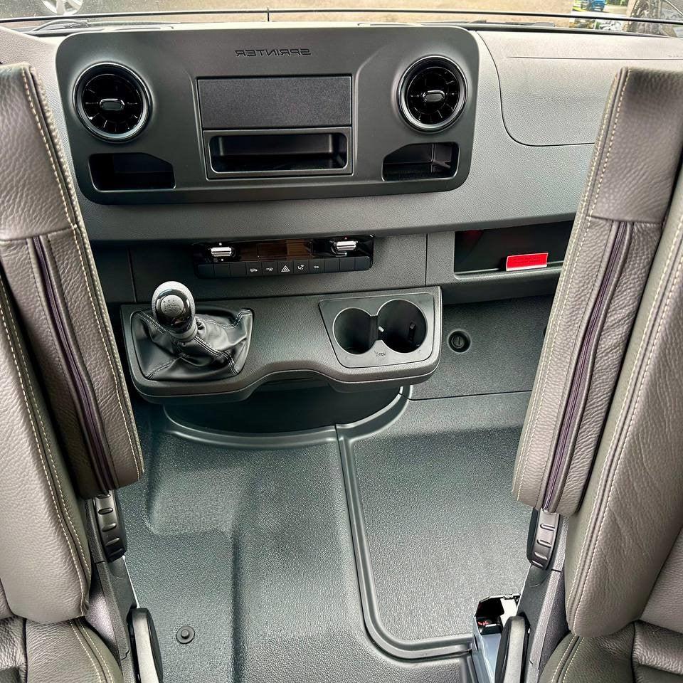 Per portabicchieri Mercedes Sprinter 907 – Supporto cruscotto lato destro | Accessori Van-X