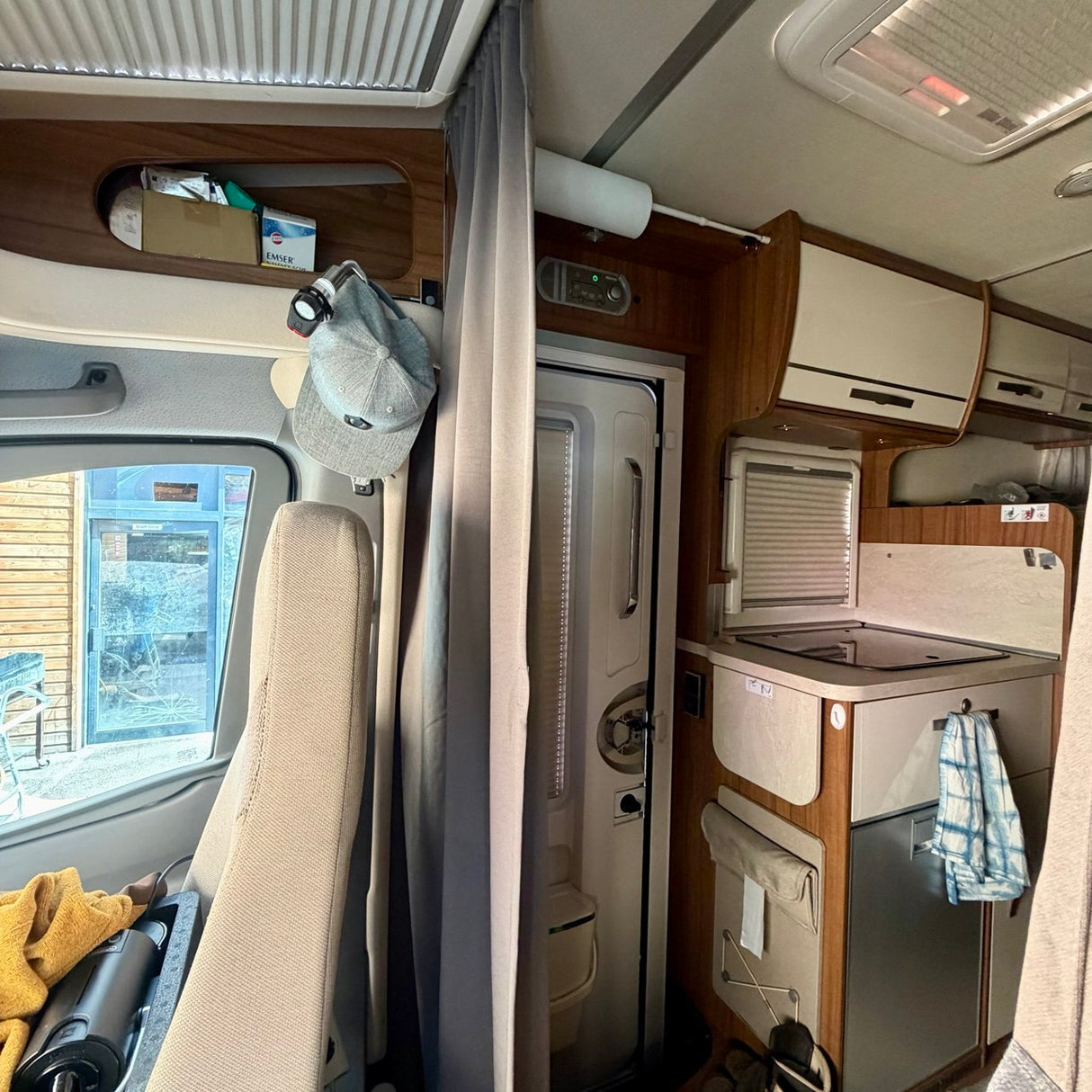 Para kit de cortina divisoria de cabina de autocaravana 188cm Drop – Cortina de privacidad para autocaravanas | Van-X