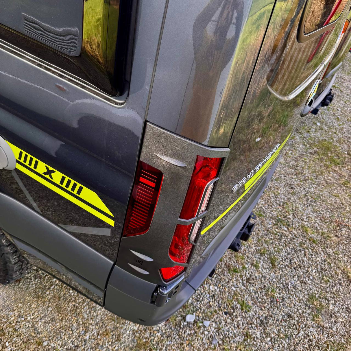 Para protectores de luz traseros Mercedes-Benz Sprinter 907 | Protectores de luces traseras para furgonetas Sprinter – Van-X