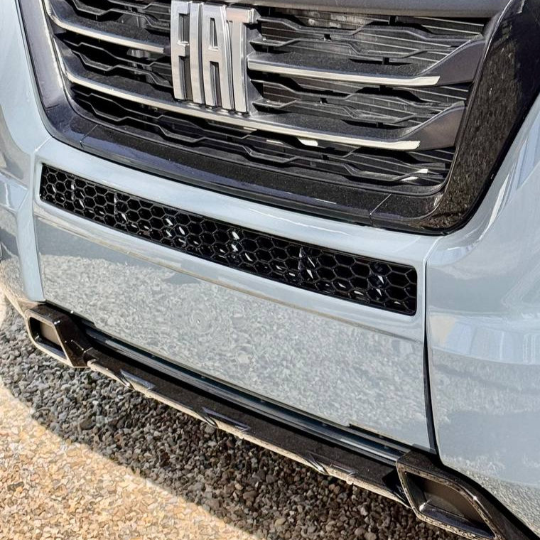 Pare-chocs de Vauxhall Movano en nid d'abeille sans capteurs de stationnement - Noir brillant