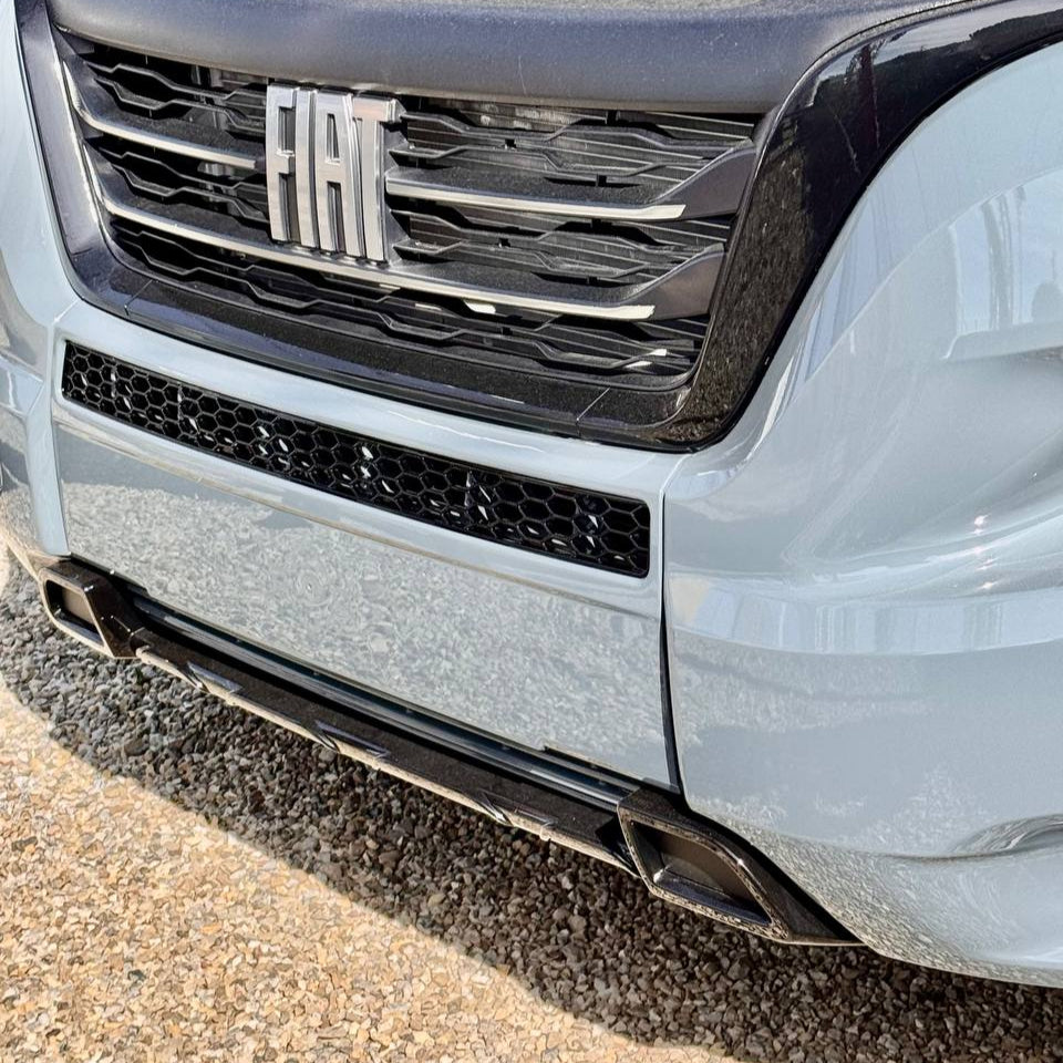 For Citroen Jumper Bumper Honeycomb without Parking Sensors - Gloss Black