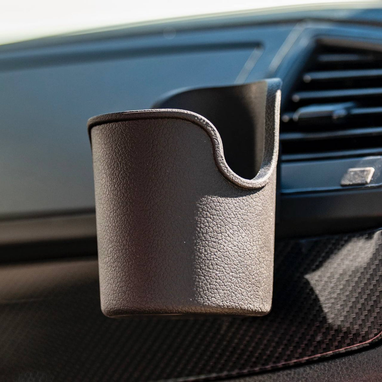 Per le finiture della VW T6 con portatapete - Lato destro – Accessori interni | Van-X