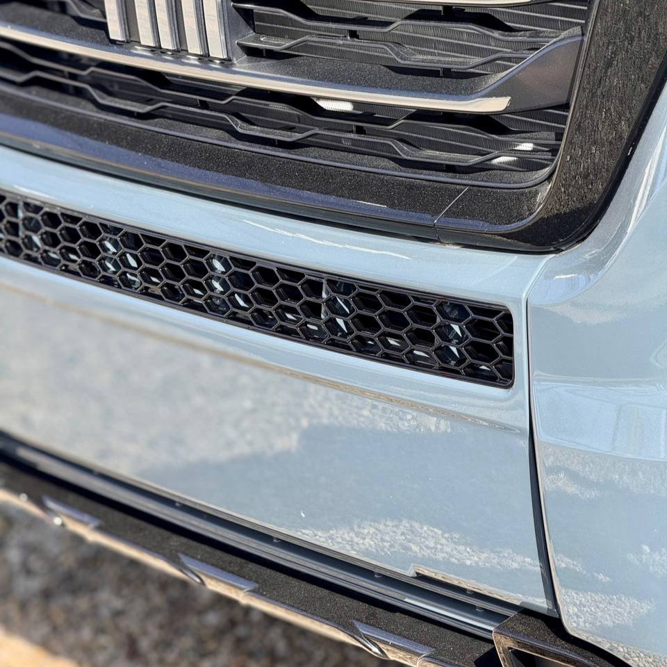 Pare-chocs de Vauxhall Movano en nid d'abeille sans capteurs de stationnement - Noir brillant