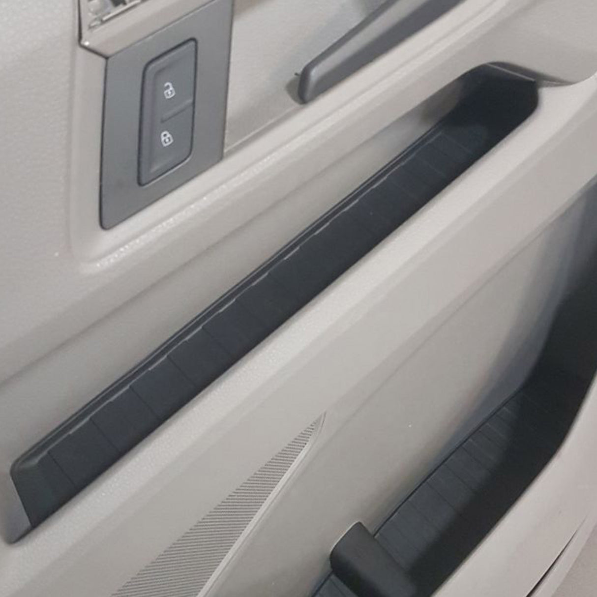 VW Crafter Nouvelle forme Doublure de Porte En Caoutchouc Poches Inserts Noir