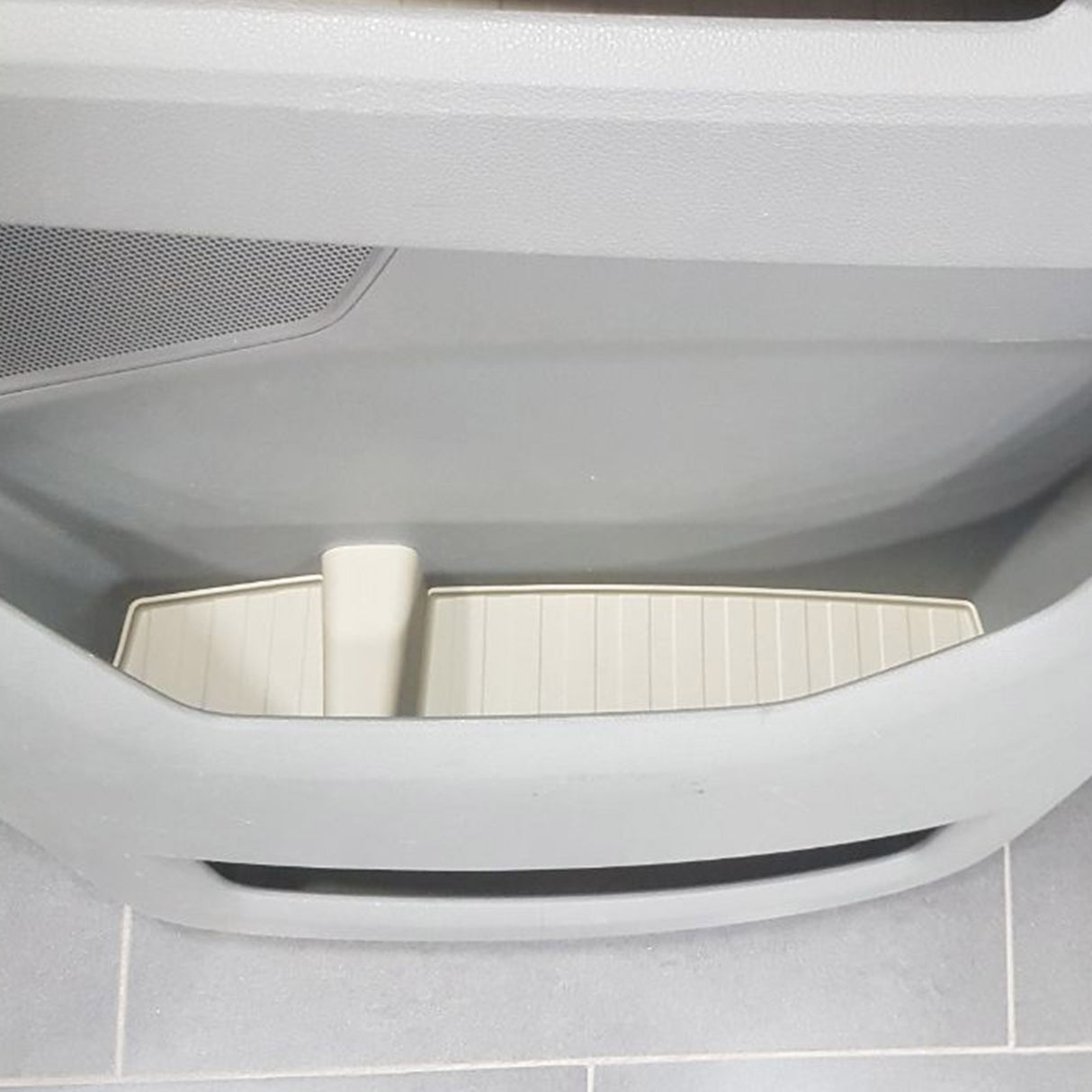 VW Crafter Nouvelle Forme Doublure de Porte En Caoutchouc Poches Inserts Gris