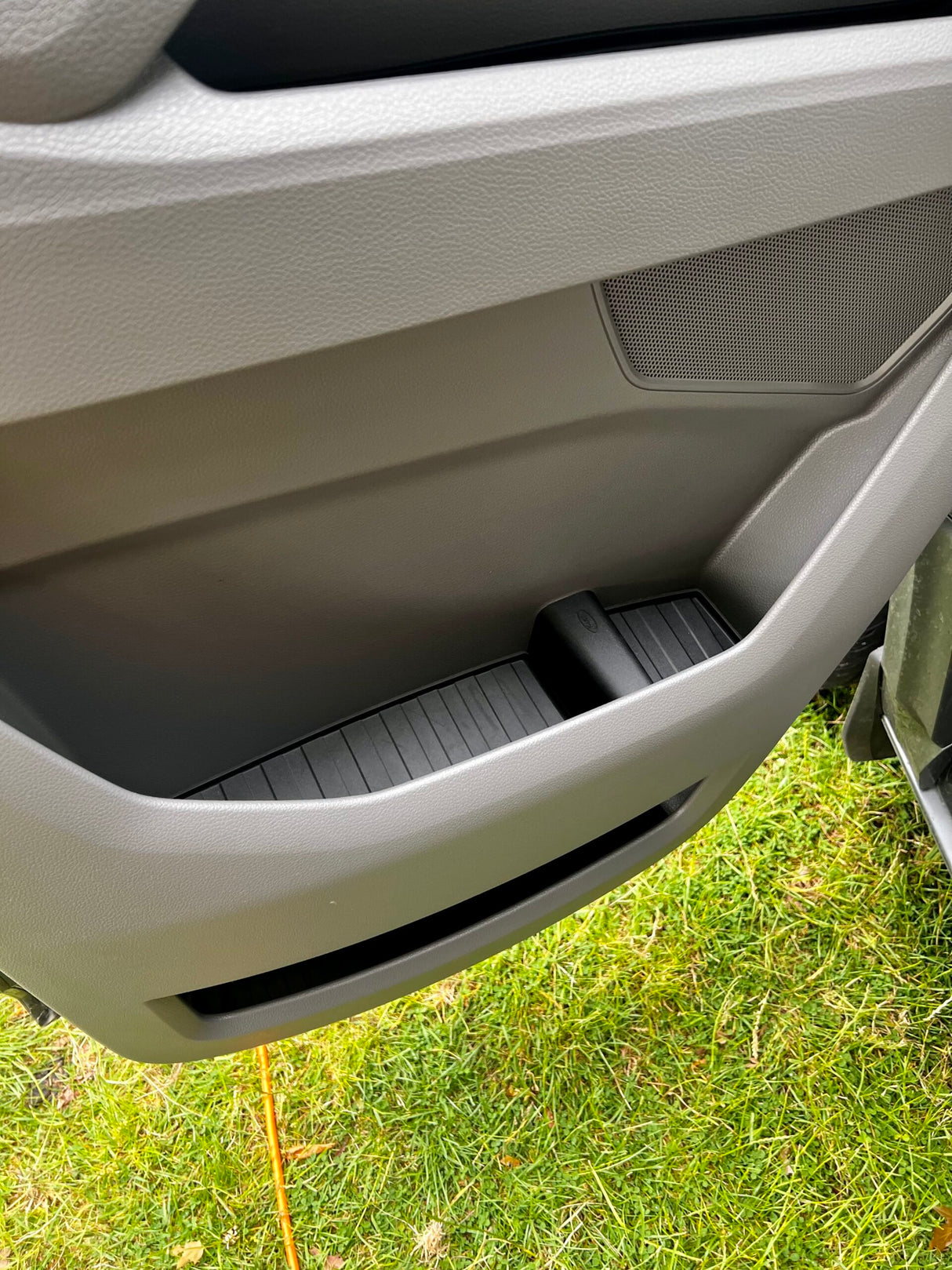 VW Crafter Nouvelle forme Doublure de Porte En Caoutchouc Poches Inserts Noir