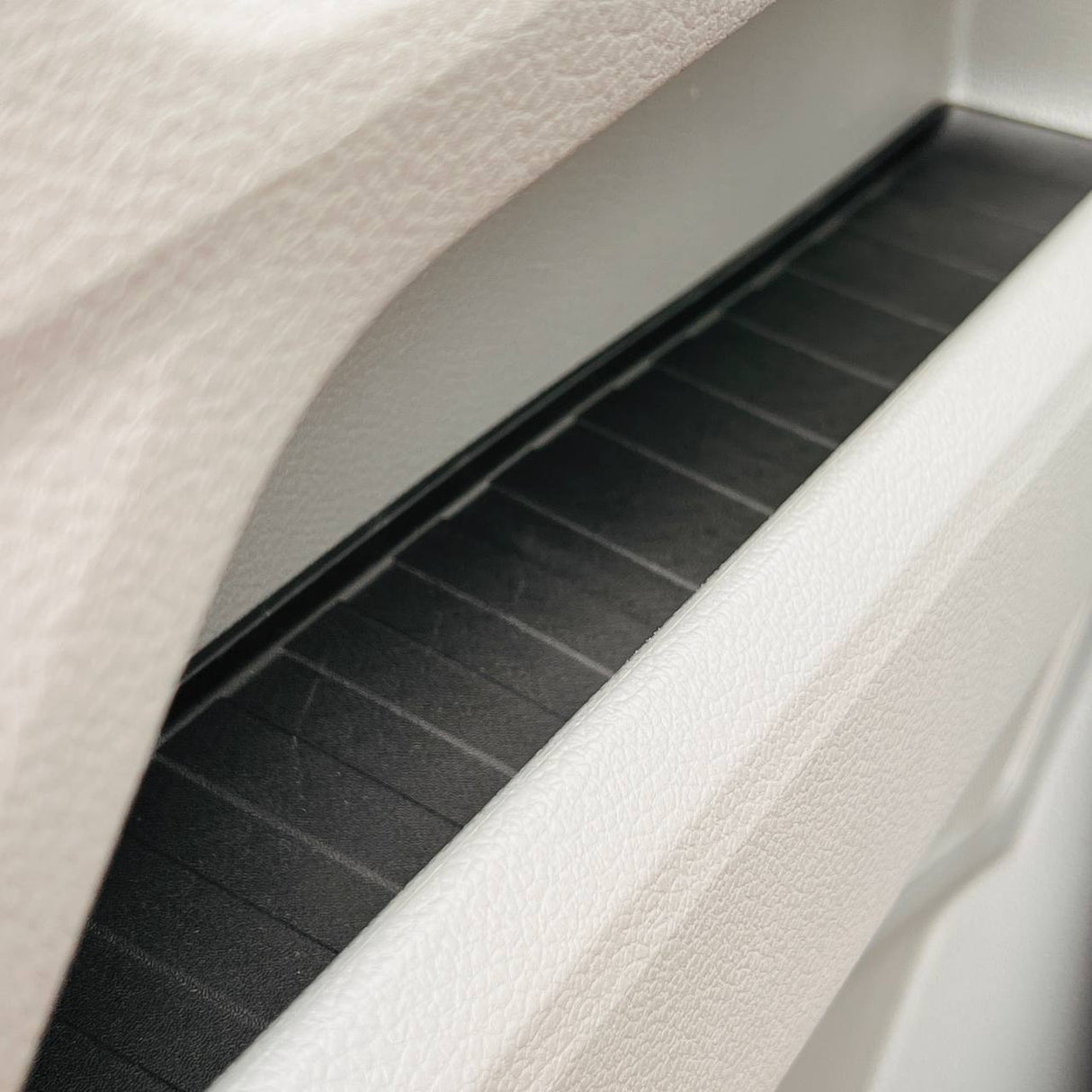 VW Crafter Nouvelle forme Doublure de Porte En Caoutchouc Poches Inserts Noir