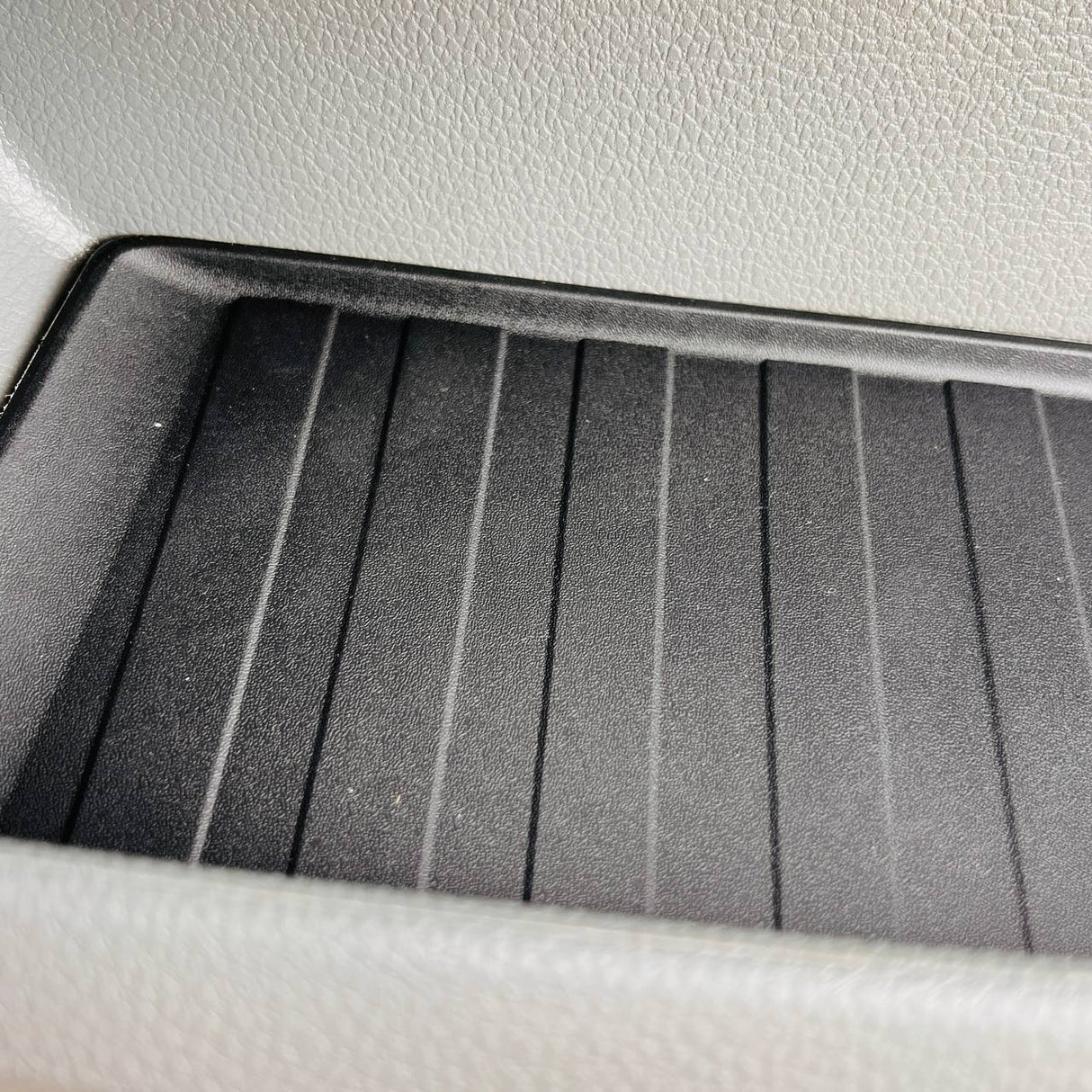 VW Crafter Nouvelle forme Doublure de Porte En Caoutchouc Poches Inserts Noir