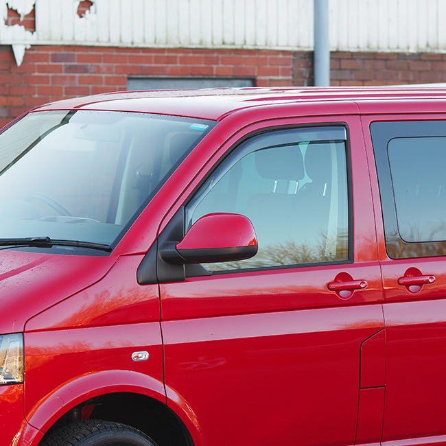 VW T5, T5.1 Transporter In kanaalwindgeleiders getint