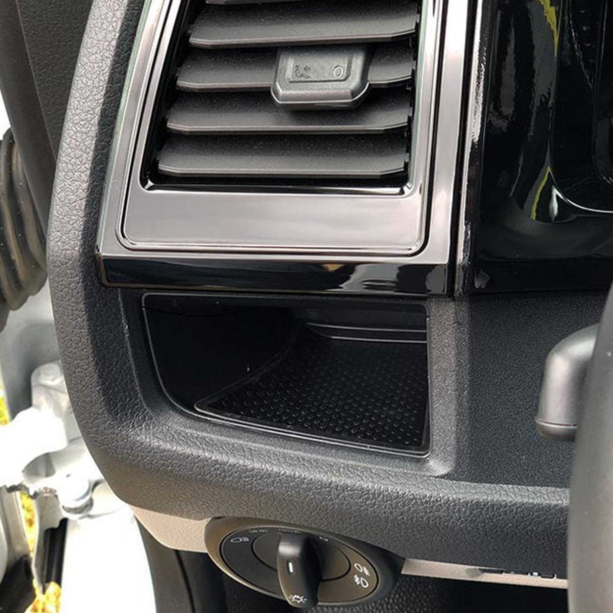 Tappetini interni inferiori per cruscotto VW T6 Transporter/copertura Dash Tidy LHD Montaggio diretto per camper