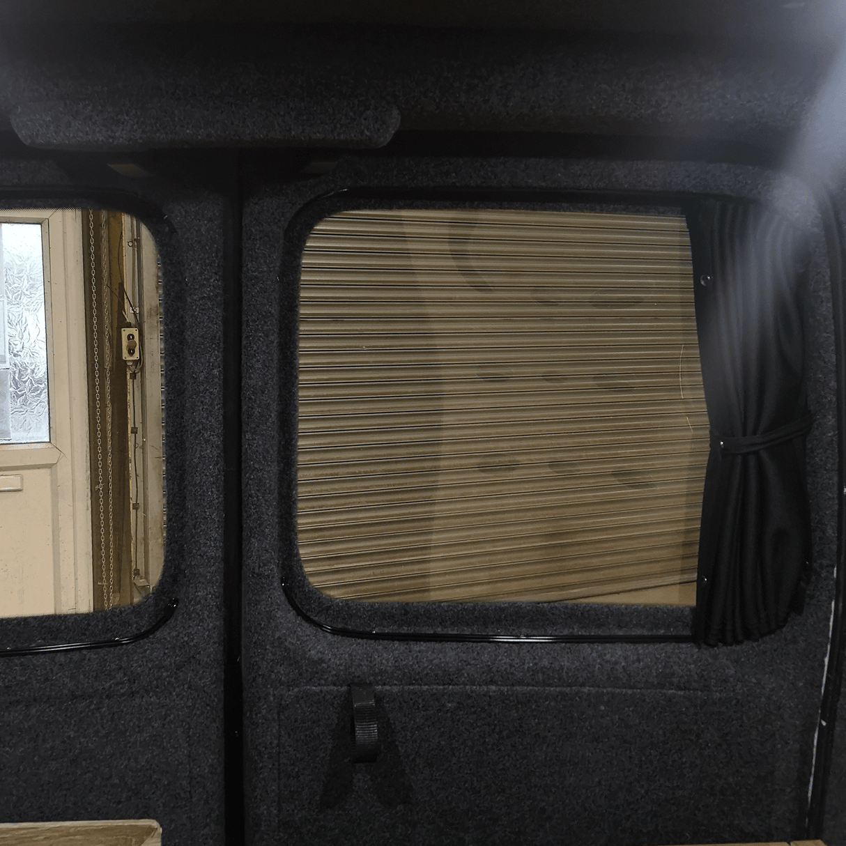 Van-X, für VW Caddy Premium, 1 x Vorhang für die Barndoor