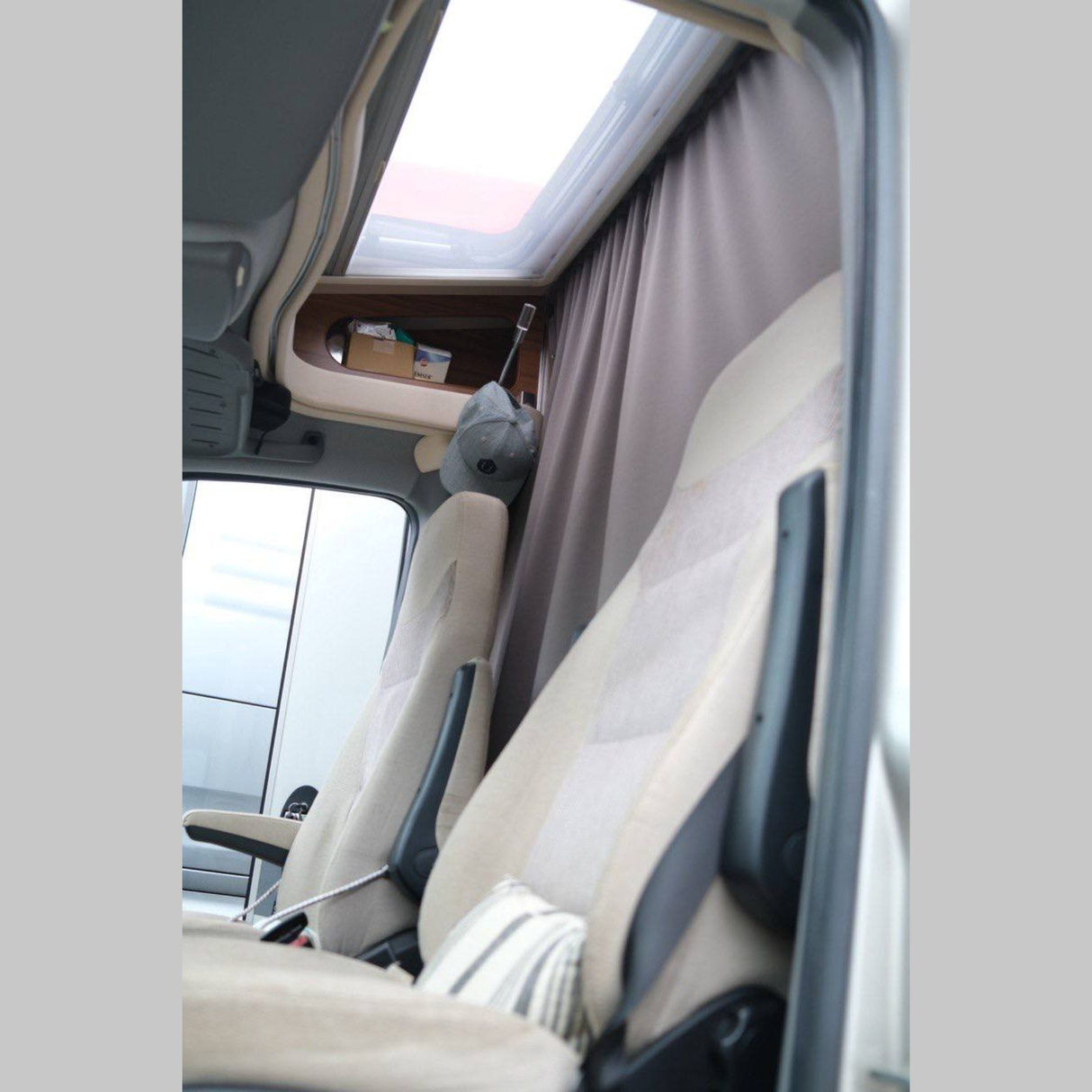 For Hymer, Westfalia, Adria, Rapido, Swift Motorhome Cab Divider Curtain Kit - Motorhome Privacy Curtain | Van-X