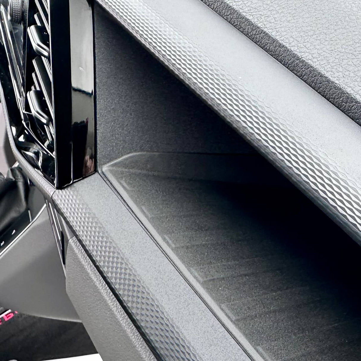 Comfort Handschoenenkastje Interieur Bundel Pakket Voor Volkswagen Transporter T6.1 - Hoogglans Zwart