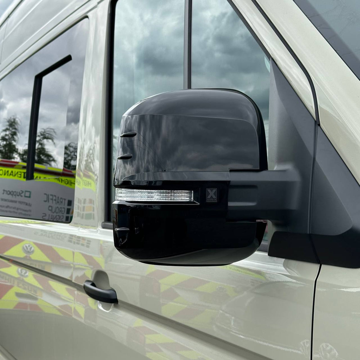 Für VW Crafter New Shape Spiegelabdeckungen – 2er-Set – Glanzschwarz | Van-X