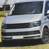 La parrilla delantera VW T6 R-Line (2 en 1) con emblema/sin emblema - Negro Mate