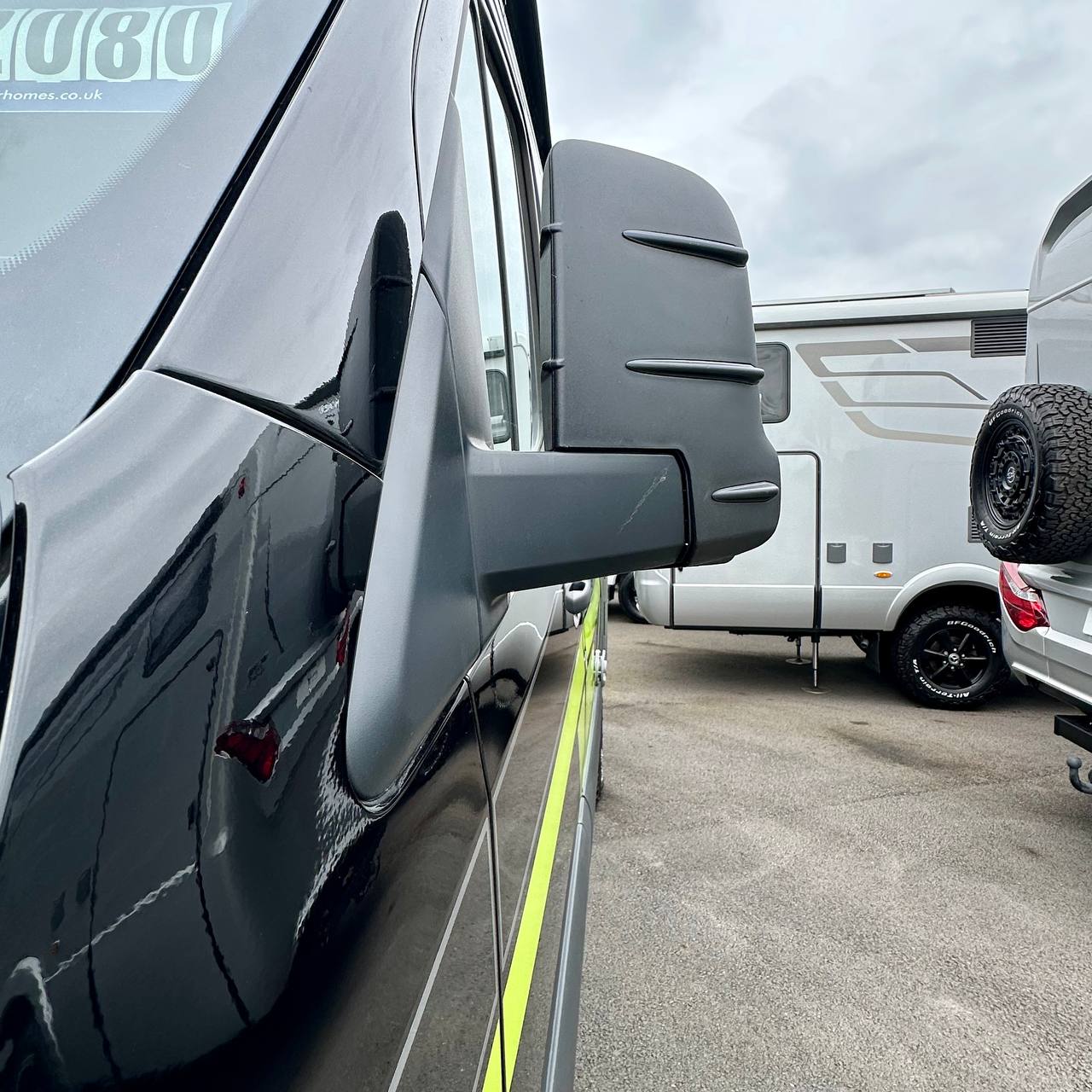 Mercedes Sprinter Nieuwe Vorm Spiegelkappen - Zonder Richtingsaanwijzer (Set van 2) - Hammerite