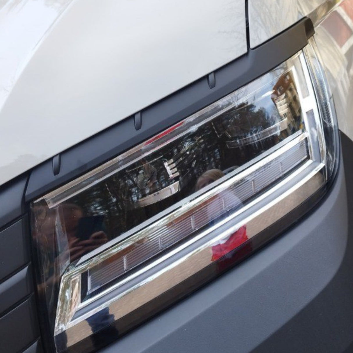 Per il nuovo VW Crafter Headlight Eyebrow Trim - Nero opaco - Accessorio per lo styling del furgone di Van-X