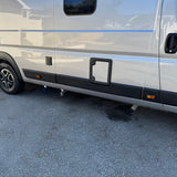 Citroën Relay Signalmarkenschutz – Glanzschwarz