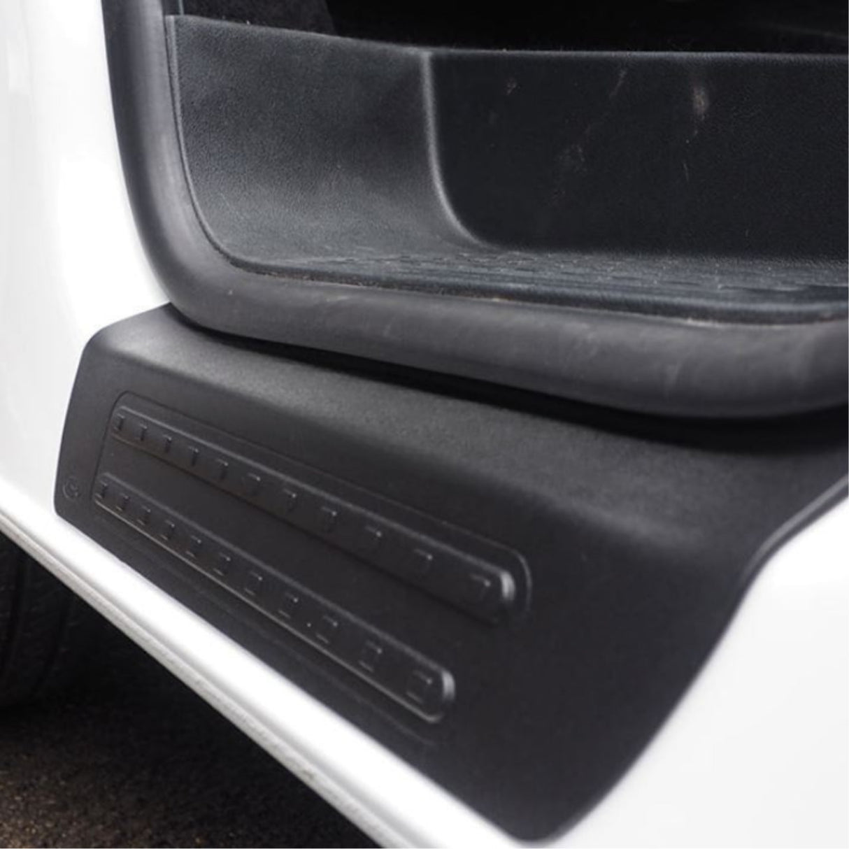 Para VW T5 / T5.1 Transporter Guardias de entrada de puerta delantera - Protección y estilo interior, juego de 2