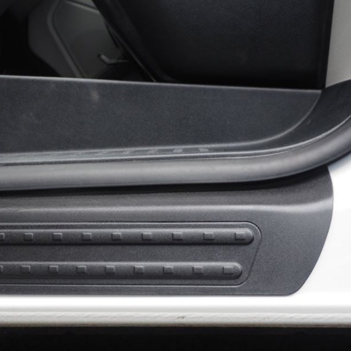 Para VW T5 / T5.1 Transporter Guardias de entrada de puerta delantera - Protección y estilo interior, juego de 2