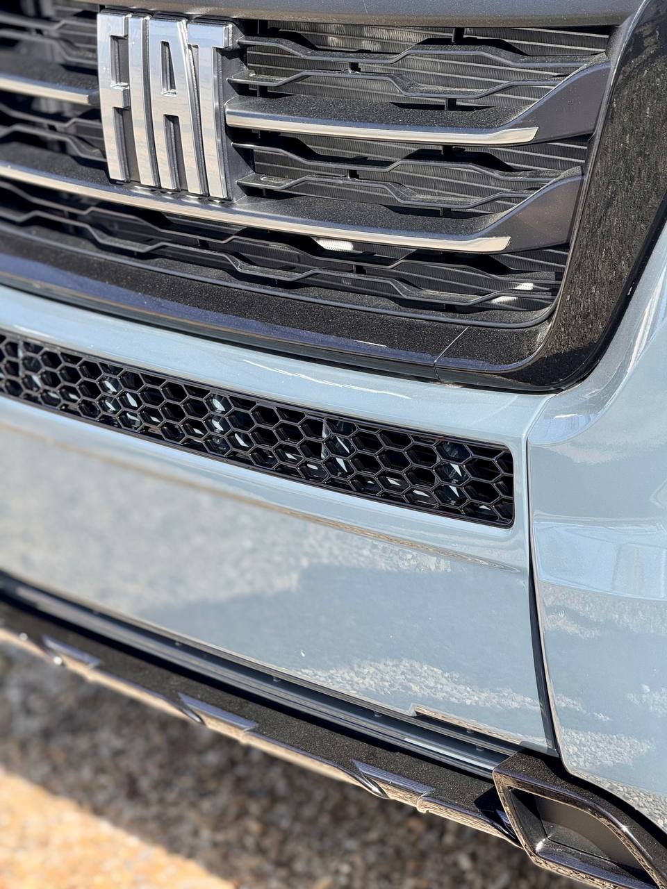 Paraurti Vauxhall Movano Honeycomb senza sensori di parcheggio - Nero lucido