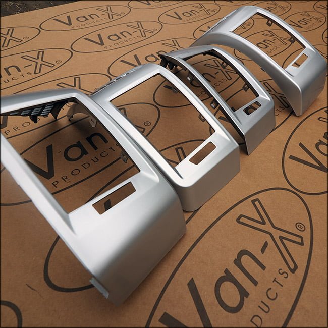 Lüftungsschlitze am Armaturenbrett für Vauxhall Movano (Silber), lackiert und montagefertig für AUTO-SLEEPERS, BAILEY, HOBBY, HYMER, RAPIDO, SWIFT, AUTO-TRAIL