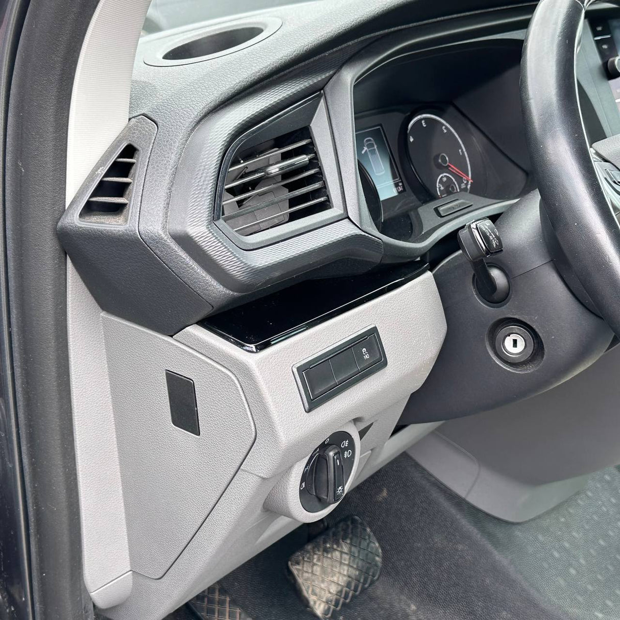 Per VW T6.1 Transporter Dashboard Upgrade - Set di rivestimento per cruscotto inferiore lucido in 4 pezzi