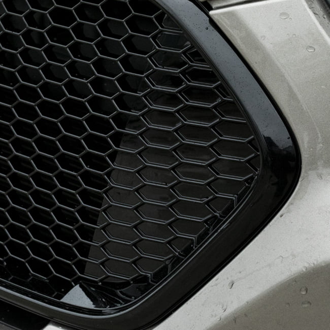 Kompletter Frontgrillsatz für Ford Transit Custom in neuer Form, glänzend schwarzer oberer Grill, mattschwarzer unterer Grill, nur lackiert und montagefertig