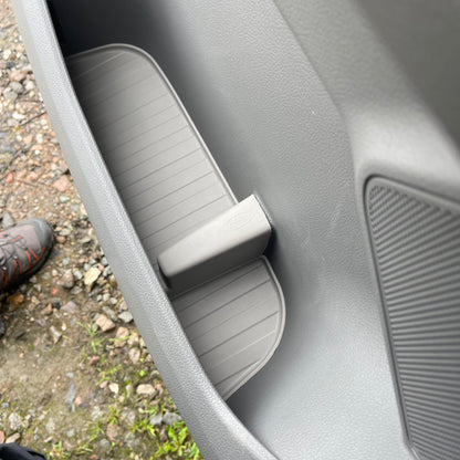 VW T6.1 Transporter Inserti tascabili in gomma per rivestimento della portiera Conversione camper grigia