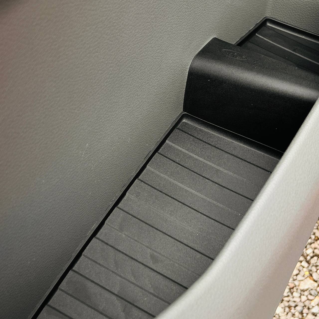 Für VW Crafter New Shape Gummi Türverkleidung Tasche Einsätze Schwarz