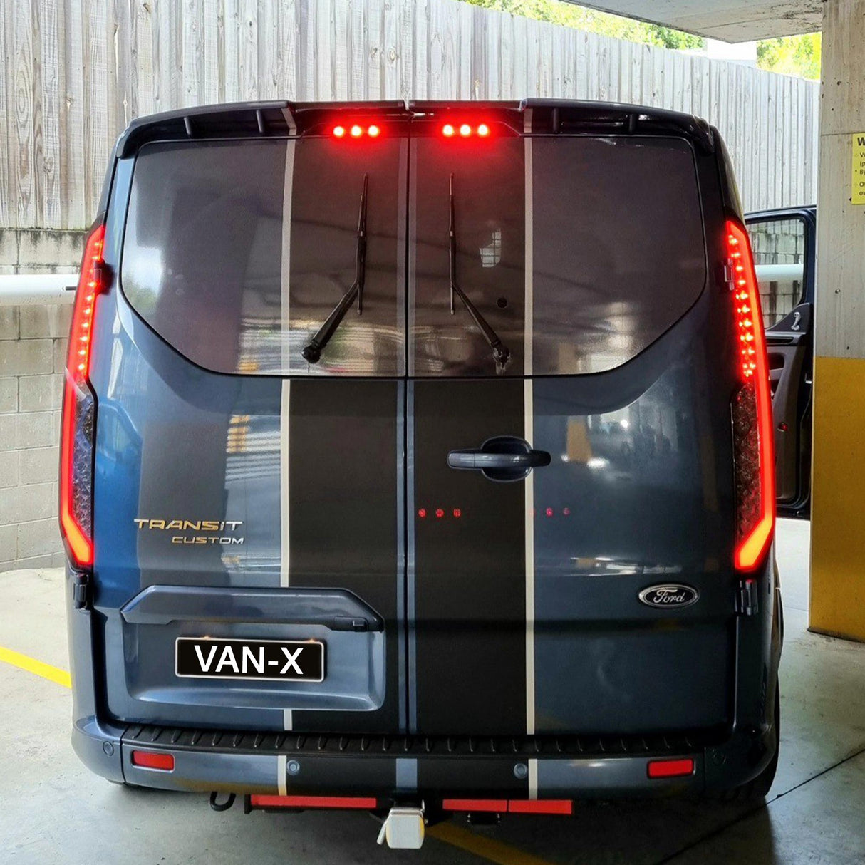 Voor Ford Transit Custom Van MK2 Sequentiële indicator LED-achterlichten Gerookte lenzen