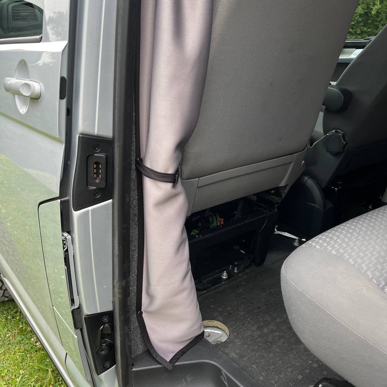 Für VW Caddy Fahrerhausteiler Vorhang Kit