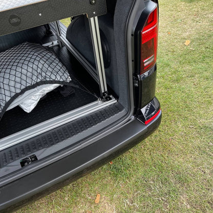 VW T6 V3 Cubierta de Umbral Trasero de Portón Trasero para Conversiones de Campervan, Incluye Tornillos y Tapas