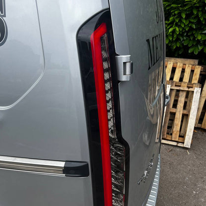 Para Ford Transit Custom Van MK1 Luces Traseras LED Secuenciales con Lentes Ahumadas